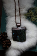 Load image into Gallery viewer, Chunky Labradorite Necklace - Copper - Recycled