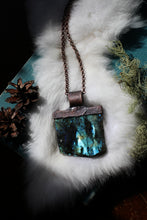 Load image into Gallery viewer, Chunky Labradorite Necklace - Copper - Recycled